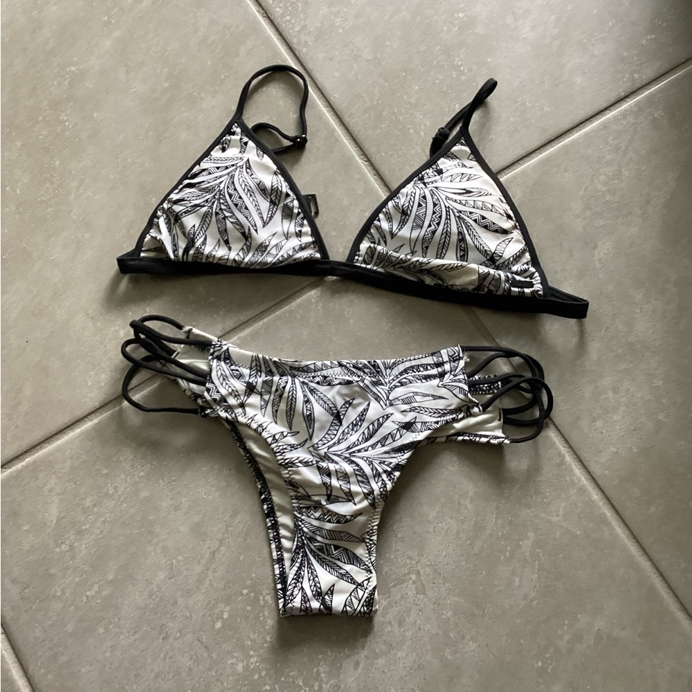 Volcom Black and White Leaf Print Bikini Set